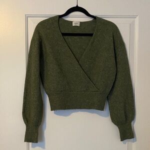 Wilfred V-Neck Sweater in Olive